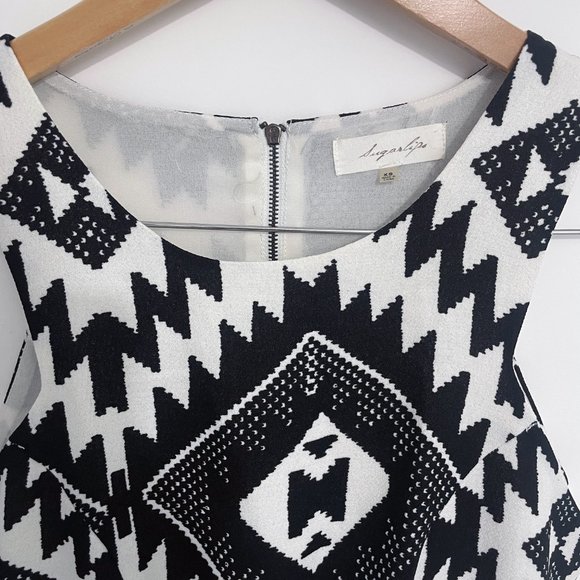 Sugarlips Aztec Dress - Picture 4 of 6